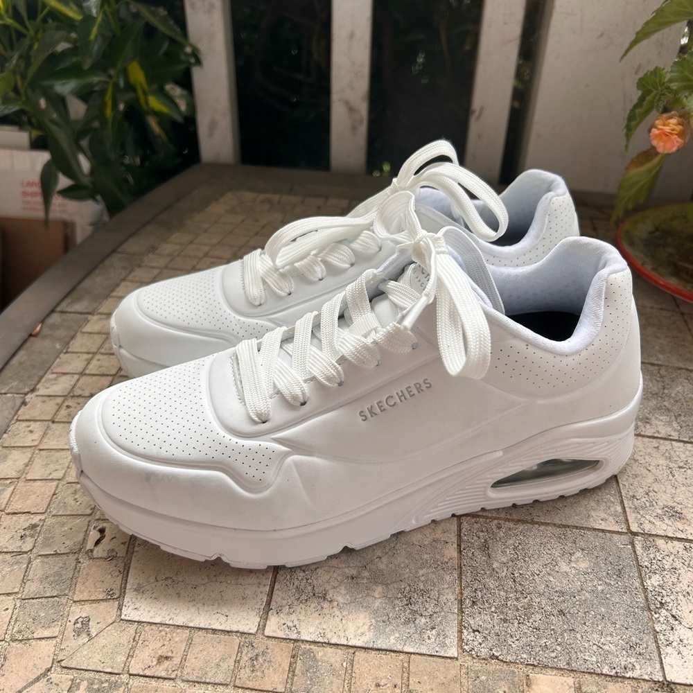Skechers Uno Stand On Air Classic White Athletic Shoes sz 7